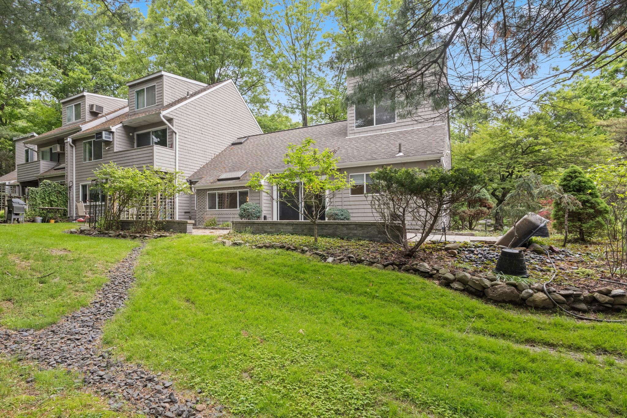 37 Hickory Hill Lane, Tappan, New York image 20