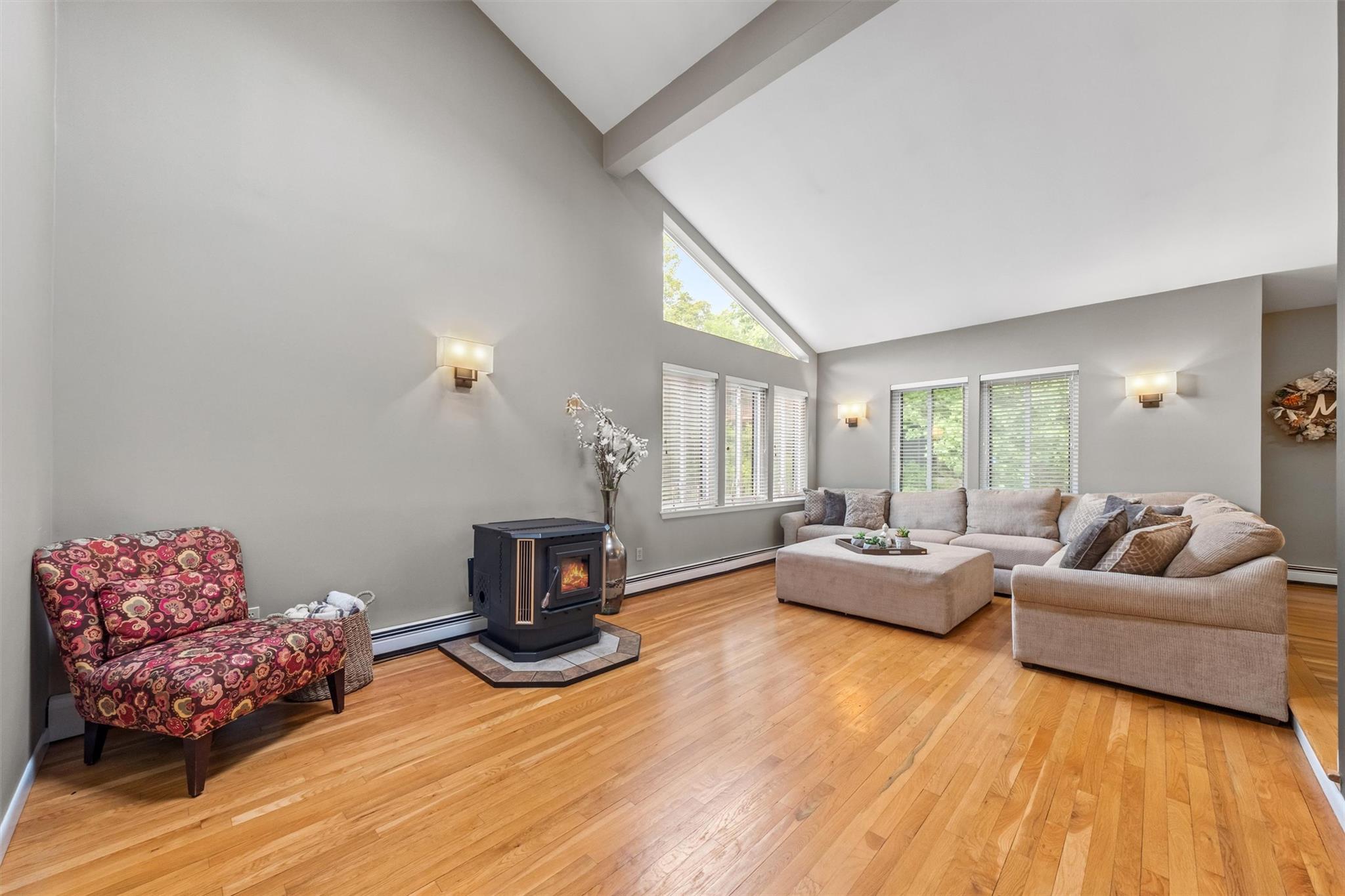 30 Apple Hill Drive, Cortlandt Manor, New York image 6
