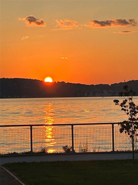 18 Rivers Edge Drive 102 Tarrytown NY 10591