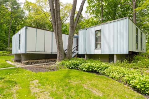 Homes For Sale - 13 Tanhouse Woods Road<br/> Hyde Park, NY 12538