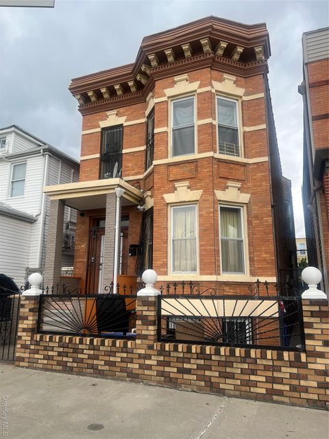 2267 Bruckner Boulevard Bronx NY 10472