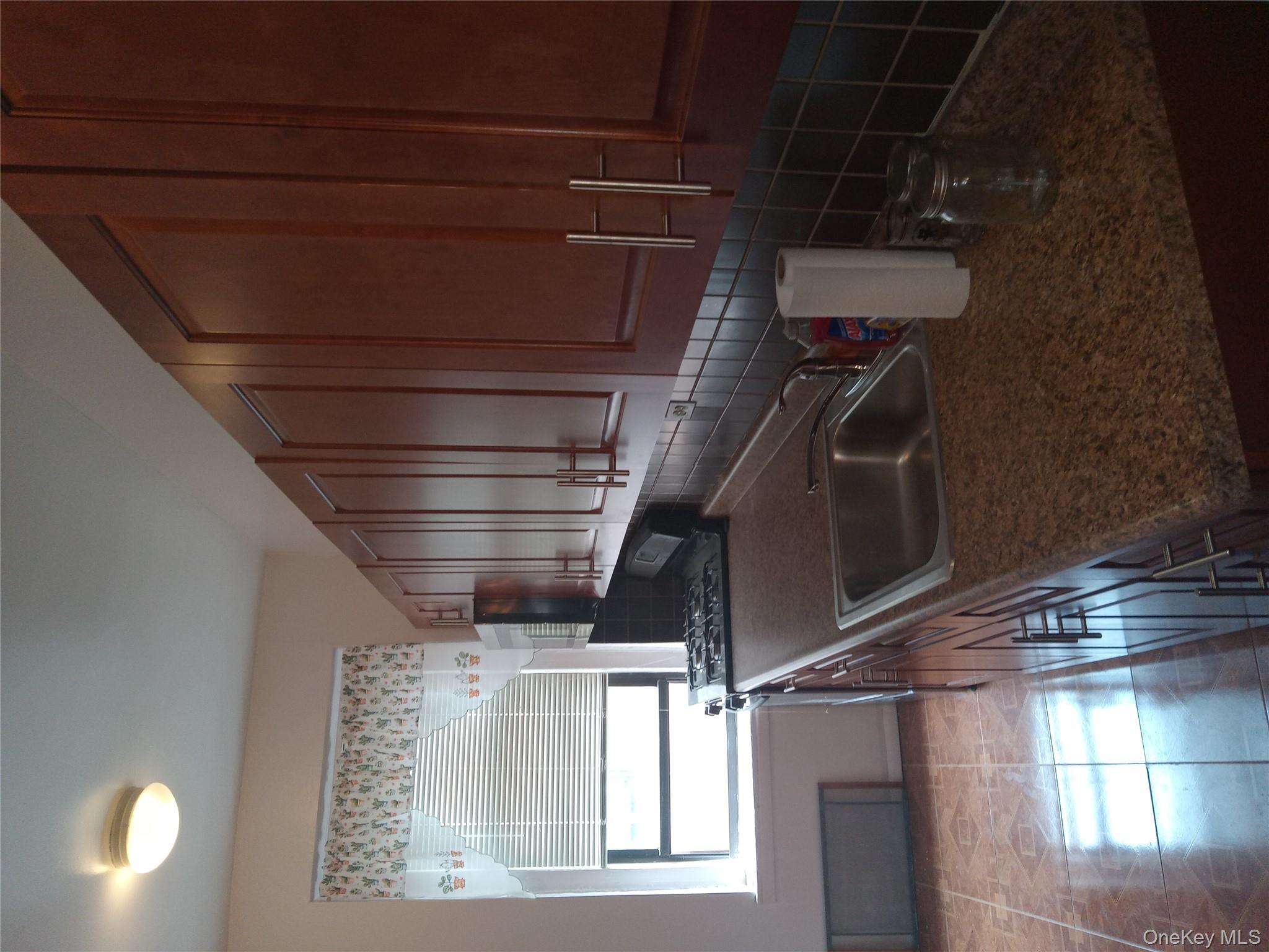 2156 CRUGER Avenue 5G