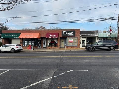 Photo of 111A Main Street, Port Washington, NY 11050 (MLS # 938363)