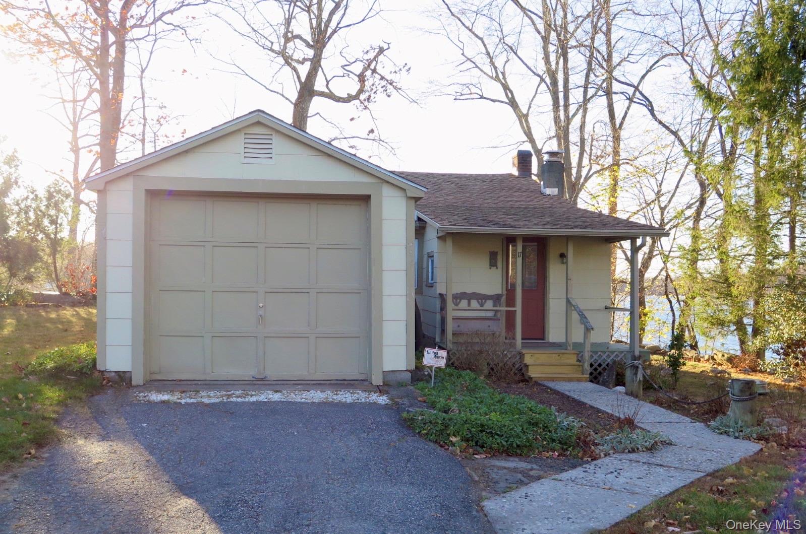 17 Vails Lake Shore Drive 17