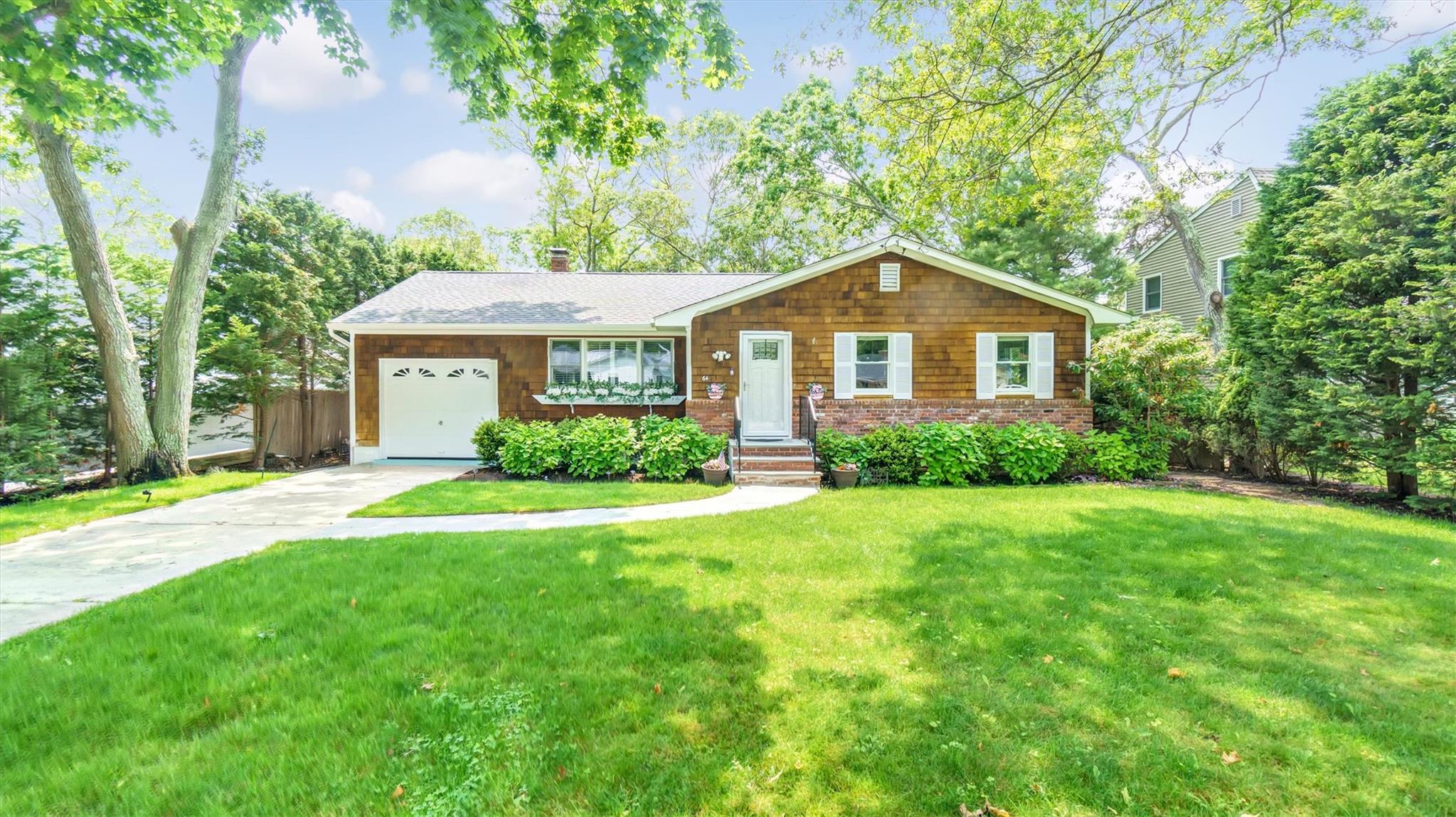 Property for Sale at School Street, Hampton Bays, Hamptons, NY - Bedrooms: 3 
Bathrooms: 2  - $819,000