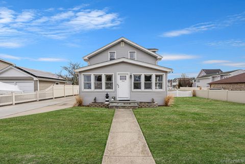 Homes For Sale - 244 S Bayview Avenue<br/> Amityville, NY 11701