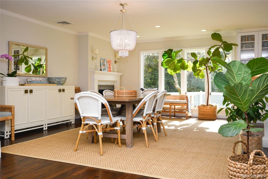 Photo of 9 Columbus Drive, Huntington Station, NY 11746 (MLS # 984156)