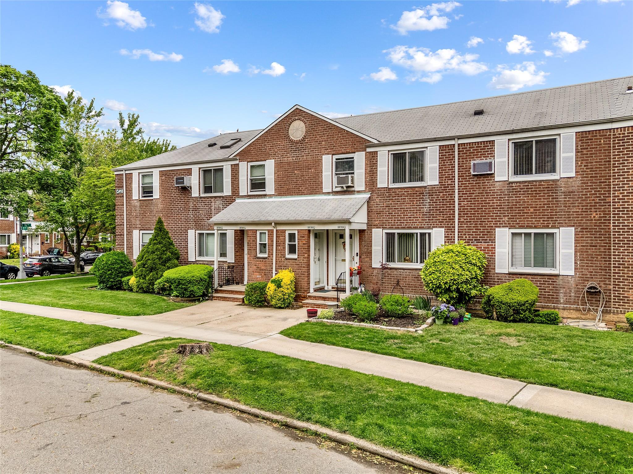 Property for Sale at 77th Crescent B, Bellerose, Queens, NY - Bedrooms: 3 
Bathrooms: 1 
Rooms: 6  - $459,000