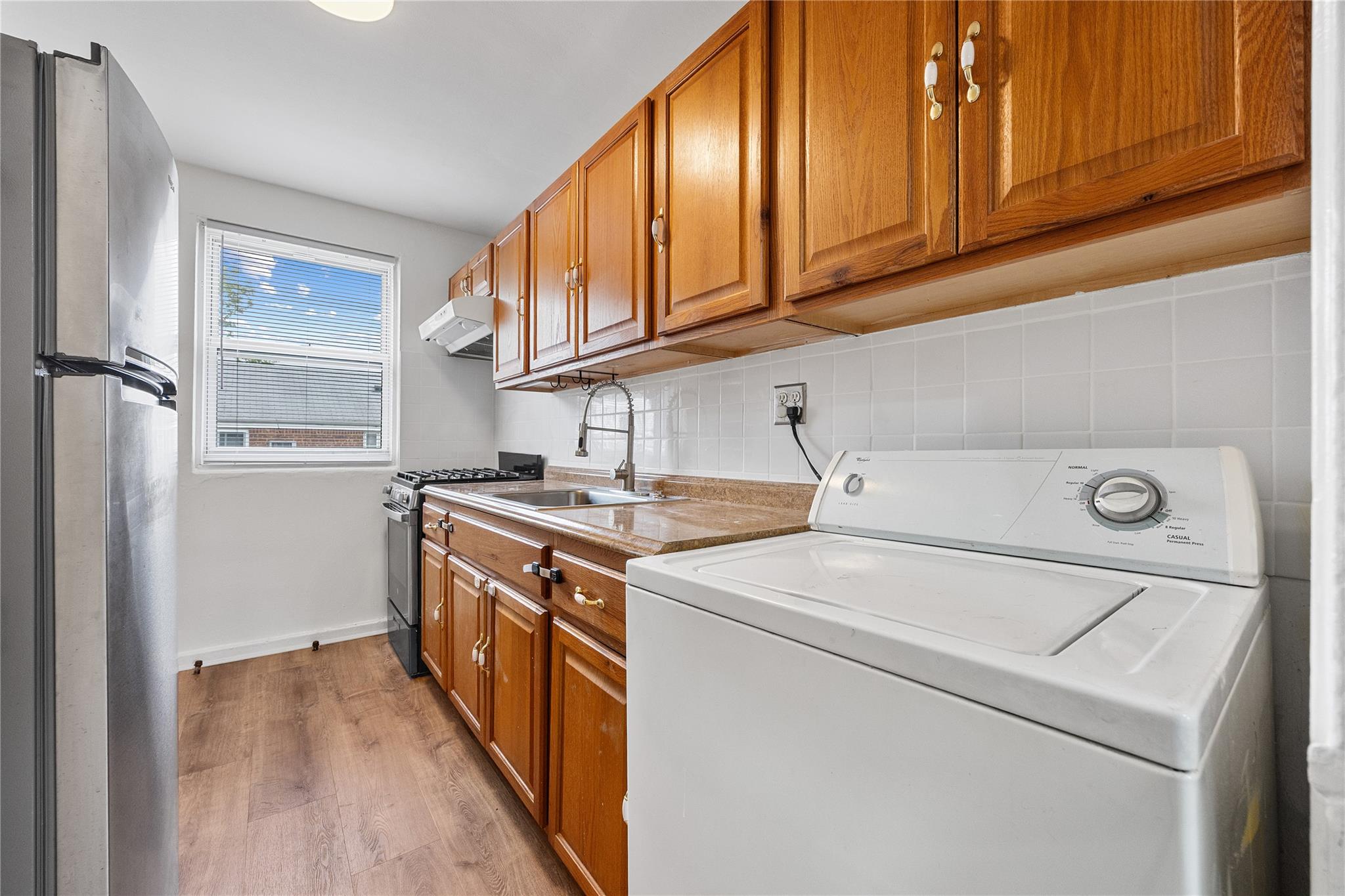 247- 78 77th Crescent #B, Bellerose, New York image 4