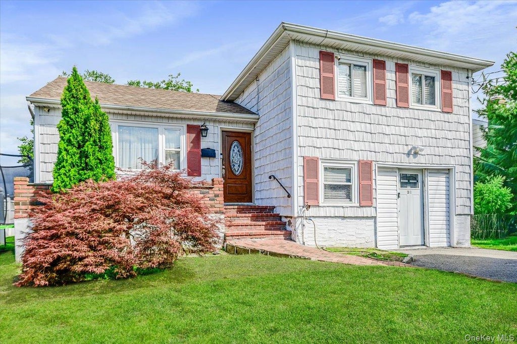 Photo of 30 Cheshire Road, Inwood, NY 11096 (MLS # 1033735)