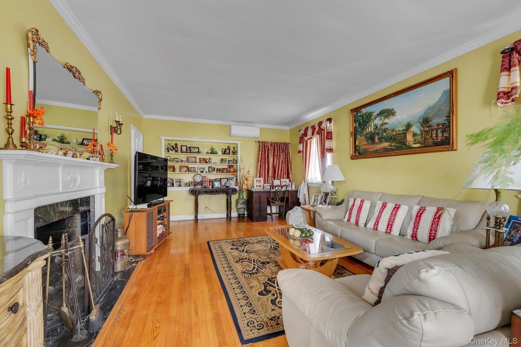 Photo of 84-16 Charlecote Ridge, Jamaica Estates, NY 11432 (MLS # 980493)