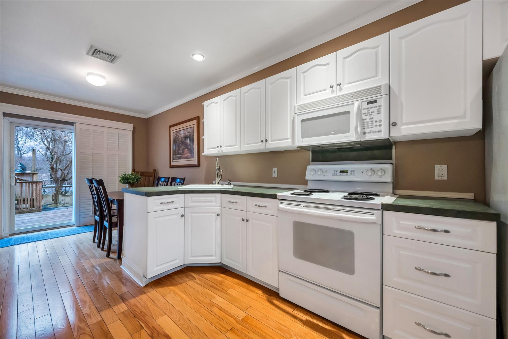 3 SW Soundway Drive, Rocky Point, New York image 37