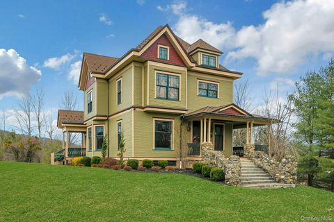 2 Pine Hill Road Chester NY 10918