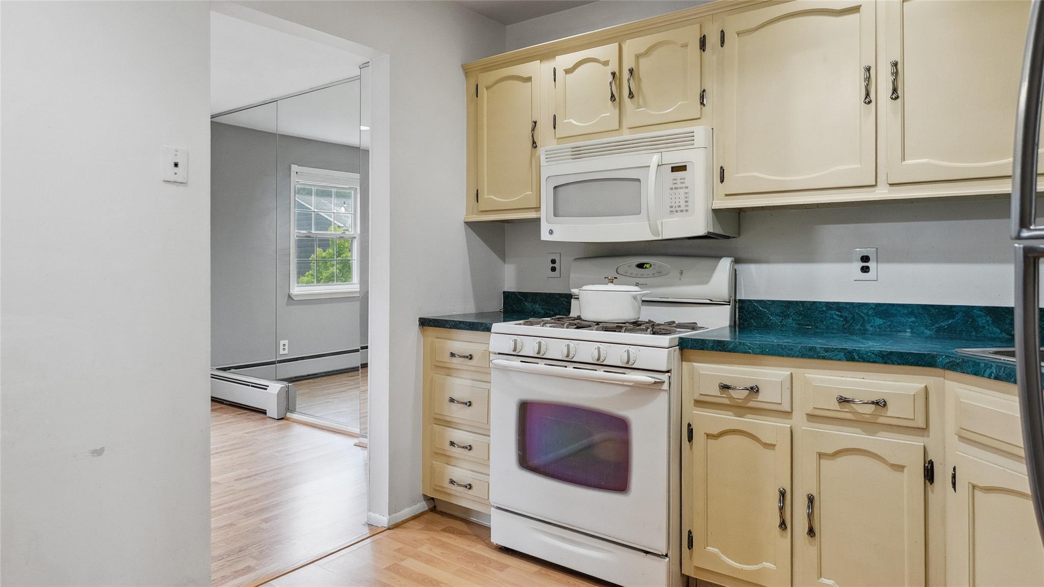 109 Doxbury Lane, Suffern, New York image 5
