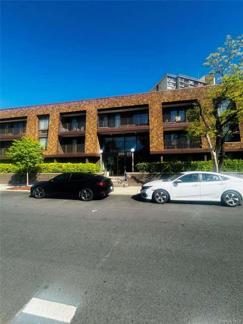 Condo For Rent - 209-21 26th Avenue #TB<br/> Bayside, NY 11360
