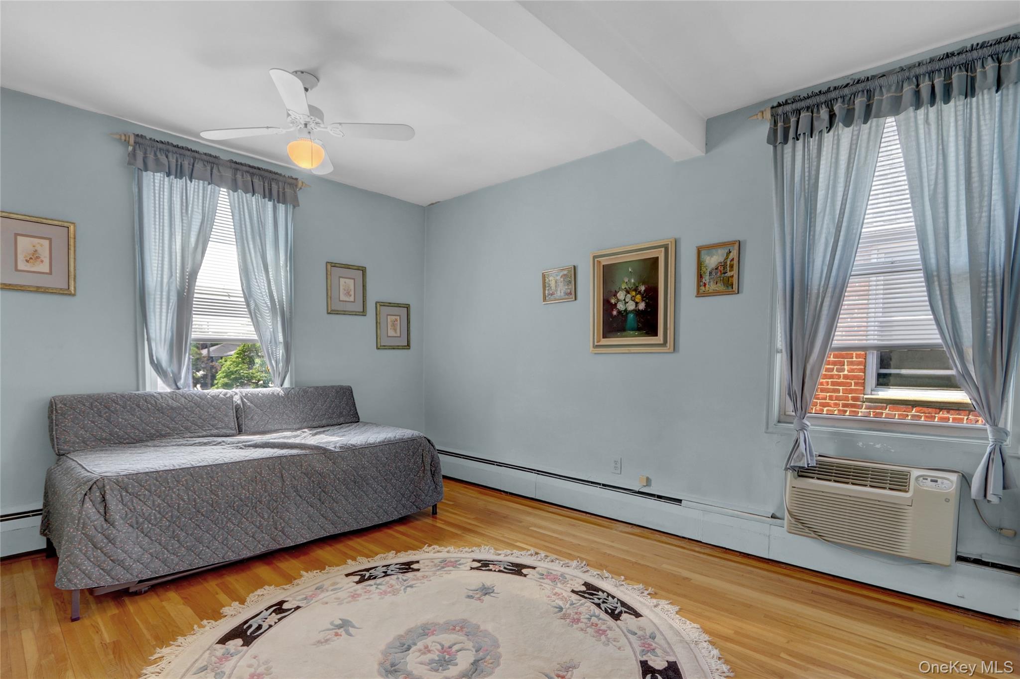 Rockville Centre, New York 11570, United States, 3 Bedrooms Bedrooms, ,2 BathroomsBathrooms,Residential,Active,142598
