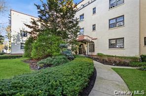 Homes For Sale - 314 Livingston Avenue #101 E<br/> Mamaroneck, NY 10543