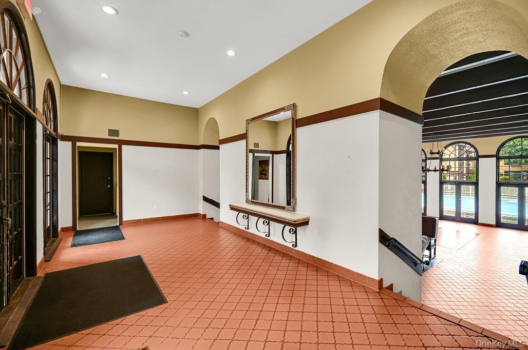 3 Granada Crescent 2