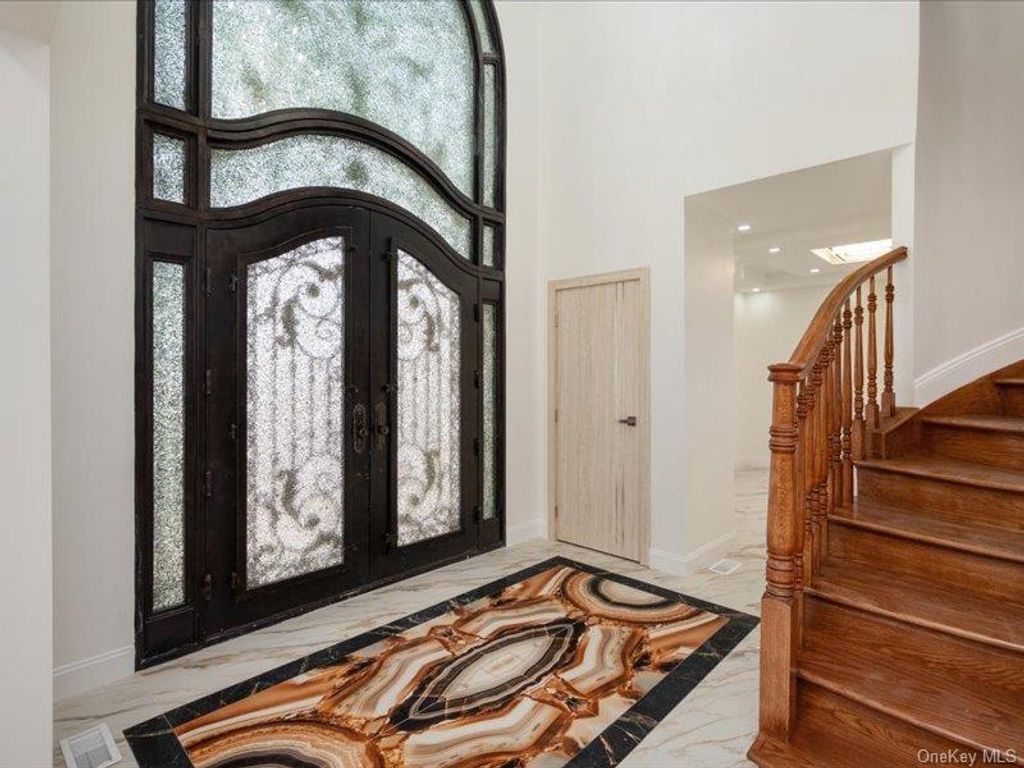 Photo of 1247 Ixworth Road, Valley Stream, NY 11580 (MLS # 944077)