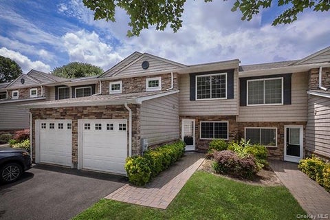 Apartment For Rent - 2305 Townhouse Drive #2305<br/> Suffolk County, Coram, NY 11727