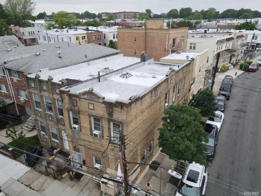 Property for Sale at 69th Road, Middle Village, Queens, NY - Bedrooms: 7 
Bathrooms: 3  - $1,499,000