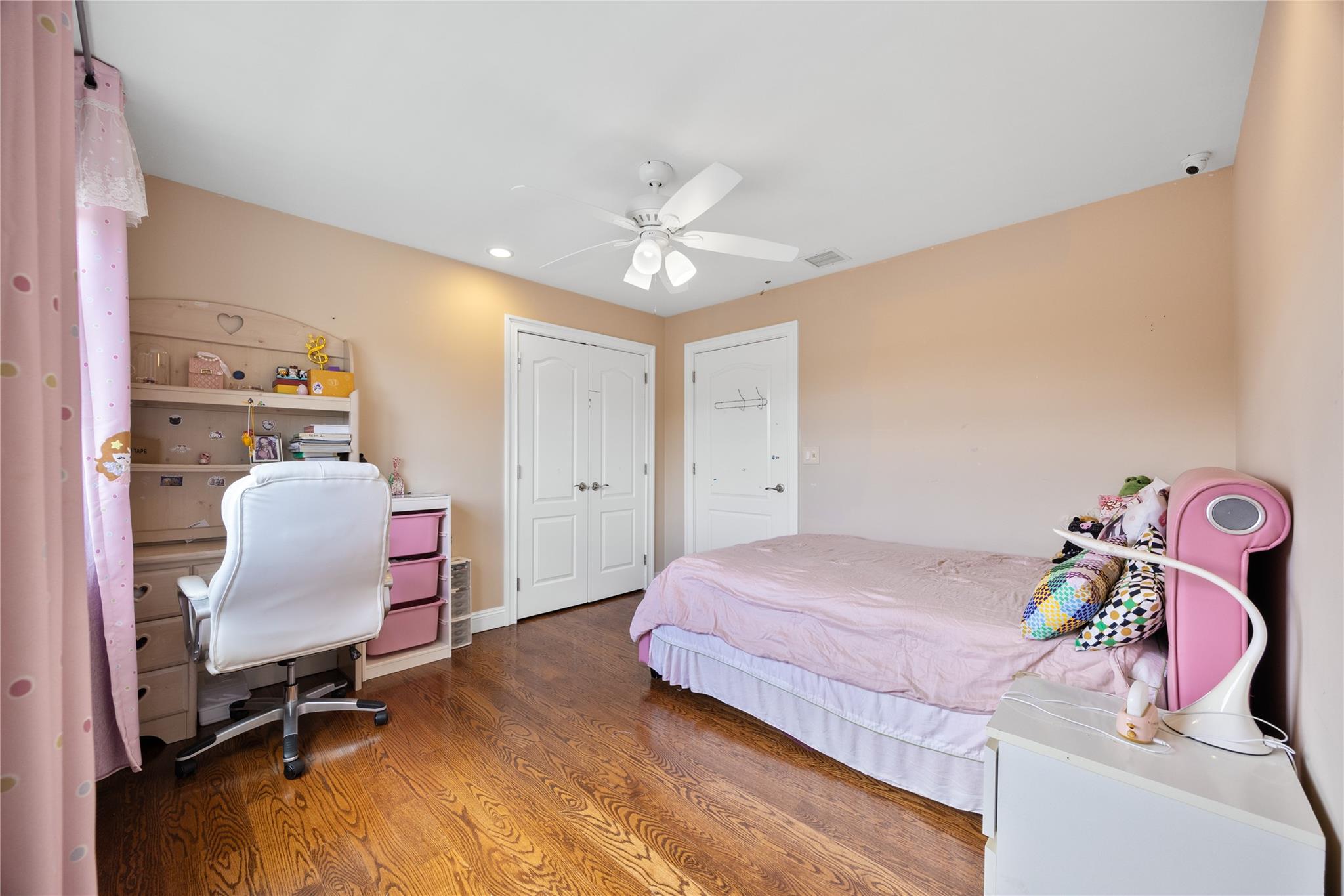 37 Maple Street, Roslyn Heights, New York image 11