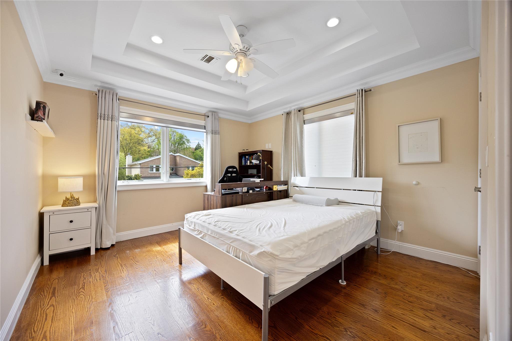37 Maple Street, Roslyn Heights, New York image 17