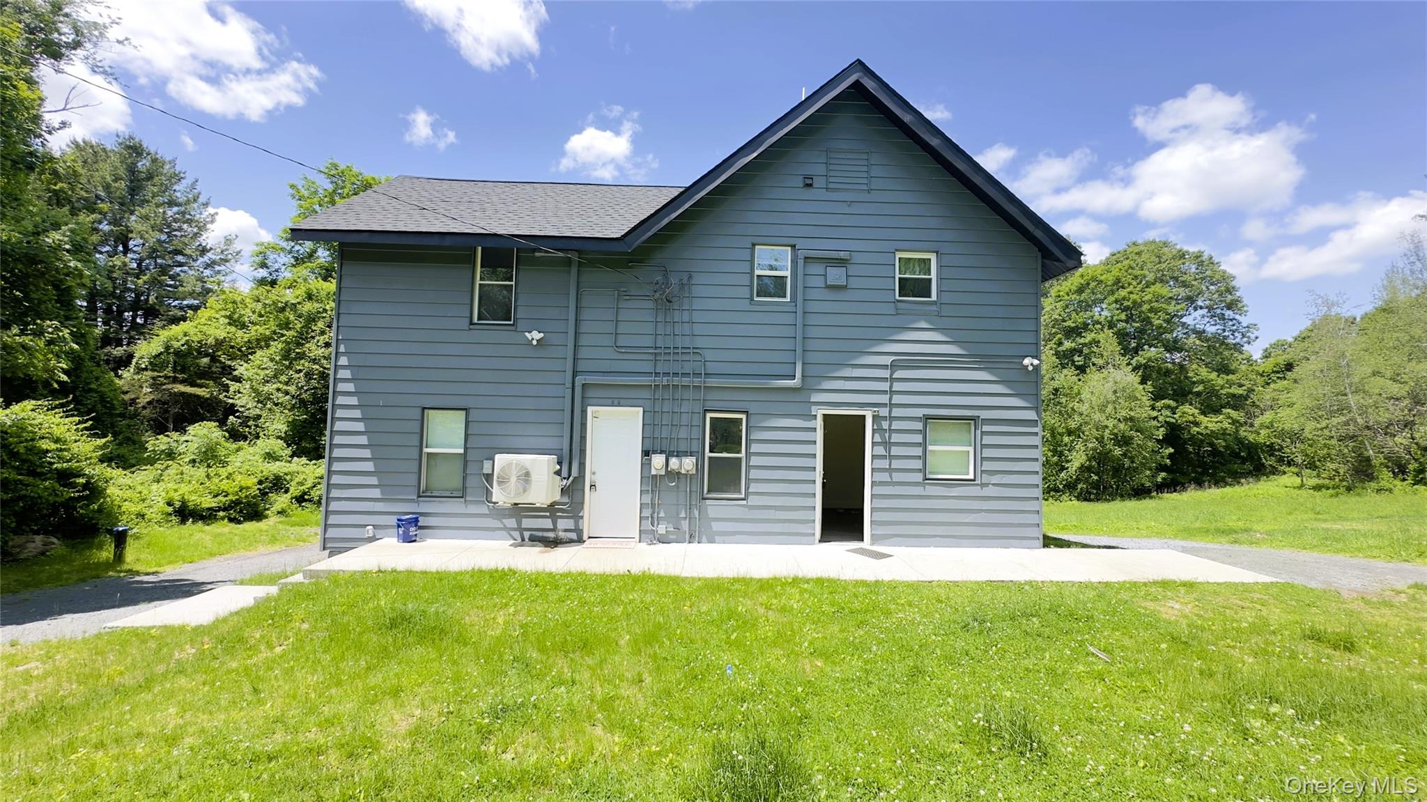 Highland, New York 12528, United States, 2 Bedrooms Bedrooms, ,1 BathroomBathrooms,Residential,Active,214543