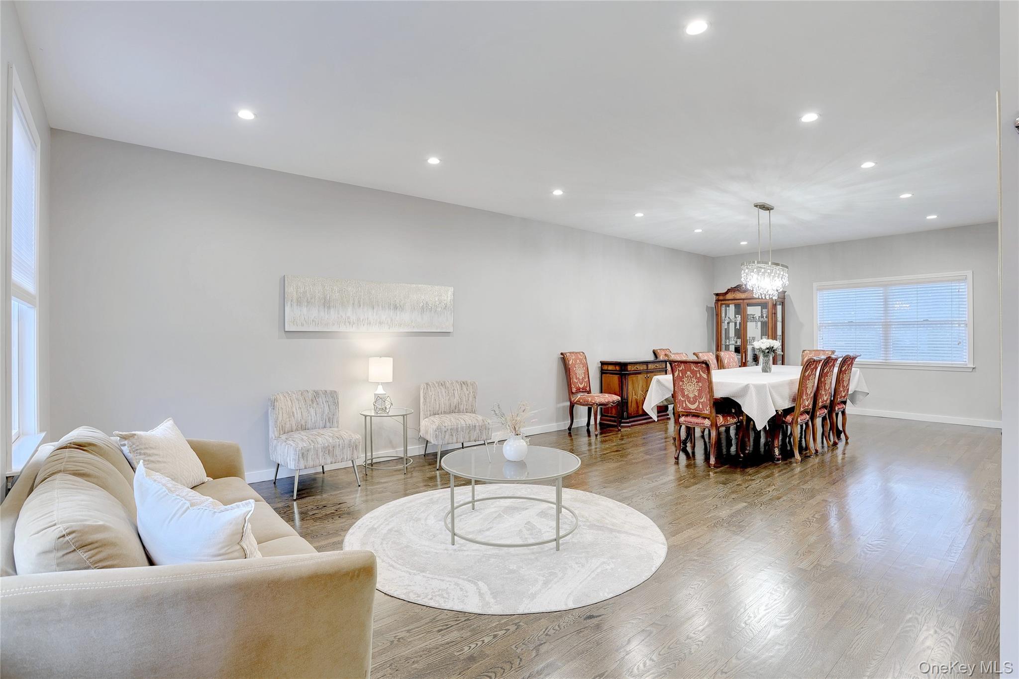 11 Mariner Way