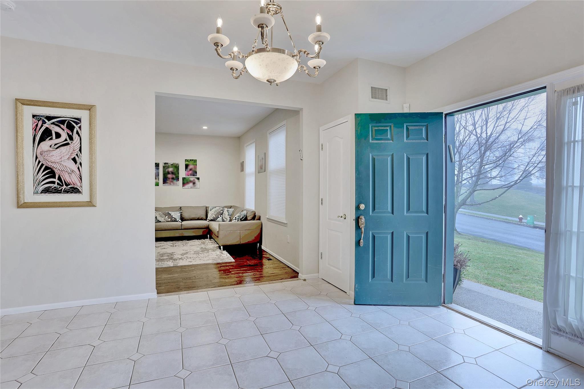 11 Mariner Way