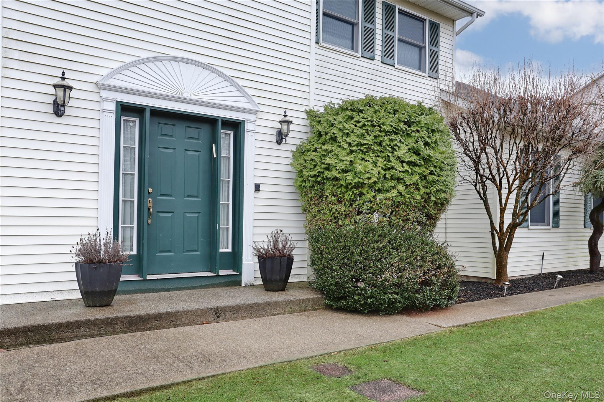 11 Mariner Way