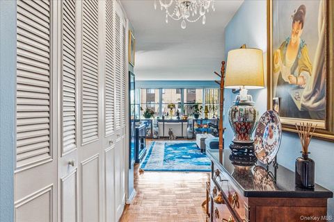 Photo of 17-85 215th Street #1E, Bayside, NY 11360 (MLS # 933479)