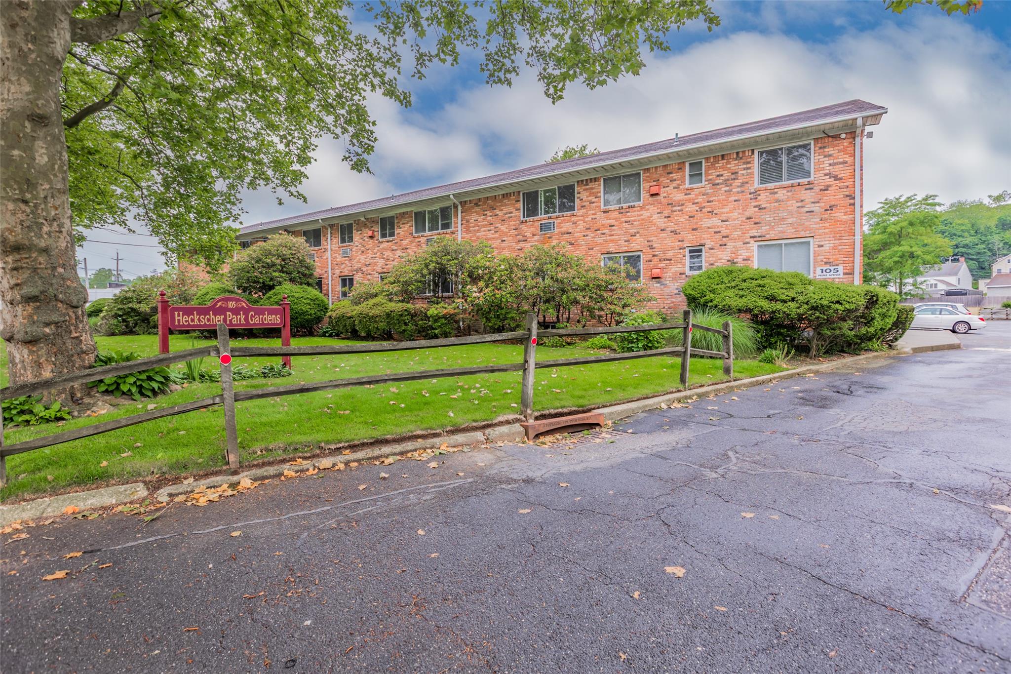 105 Prime Avenue D4