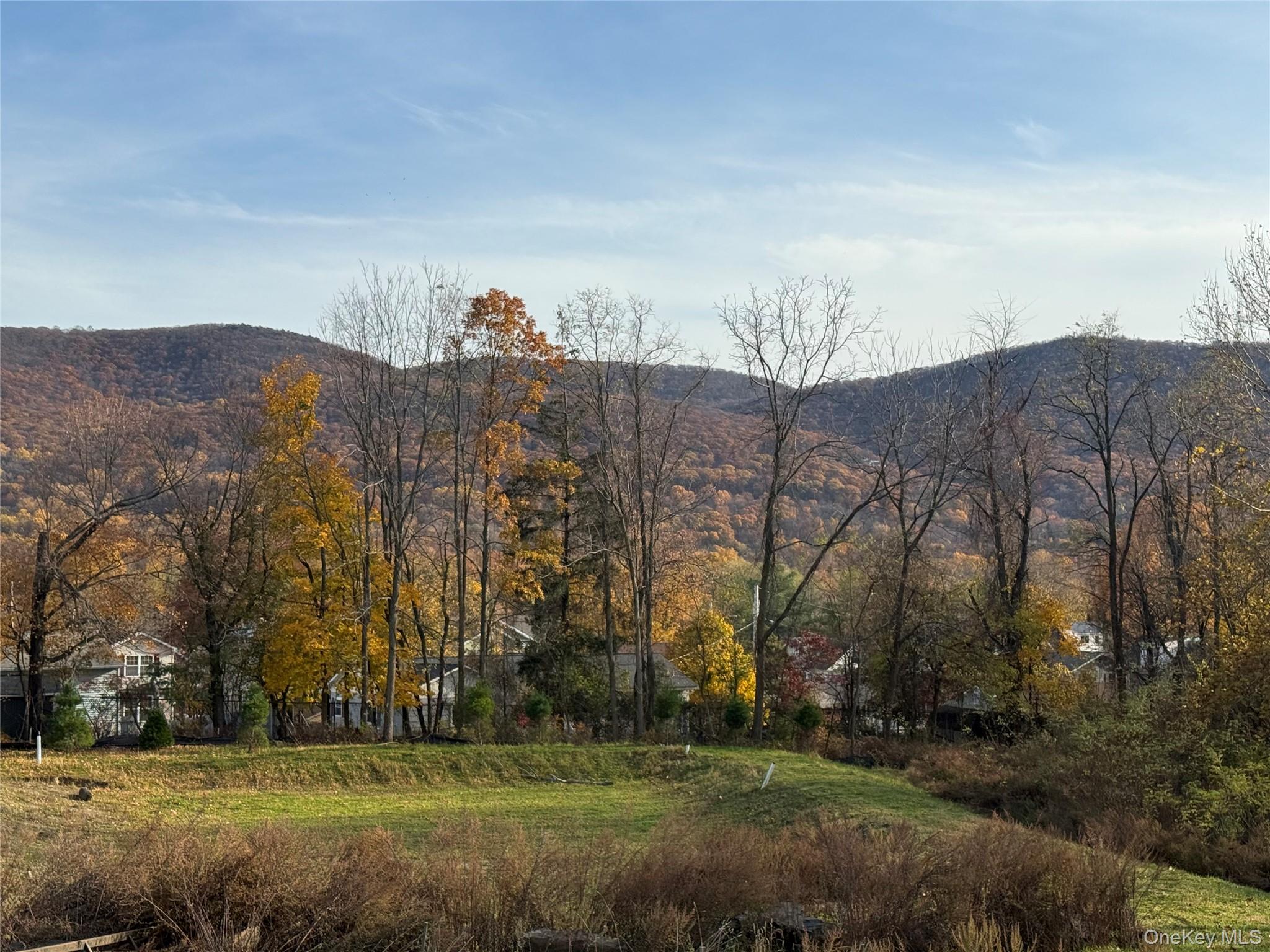 Beacon, New York 12508, United States, 3 Bedrooms Bedrooms, ,3 BathroomsBathrooms,Residential,Active,171035