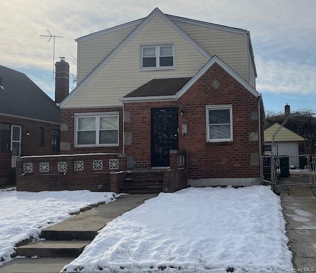 227-50 Murdock Avenue