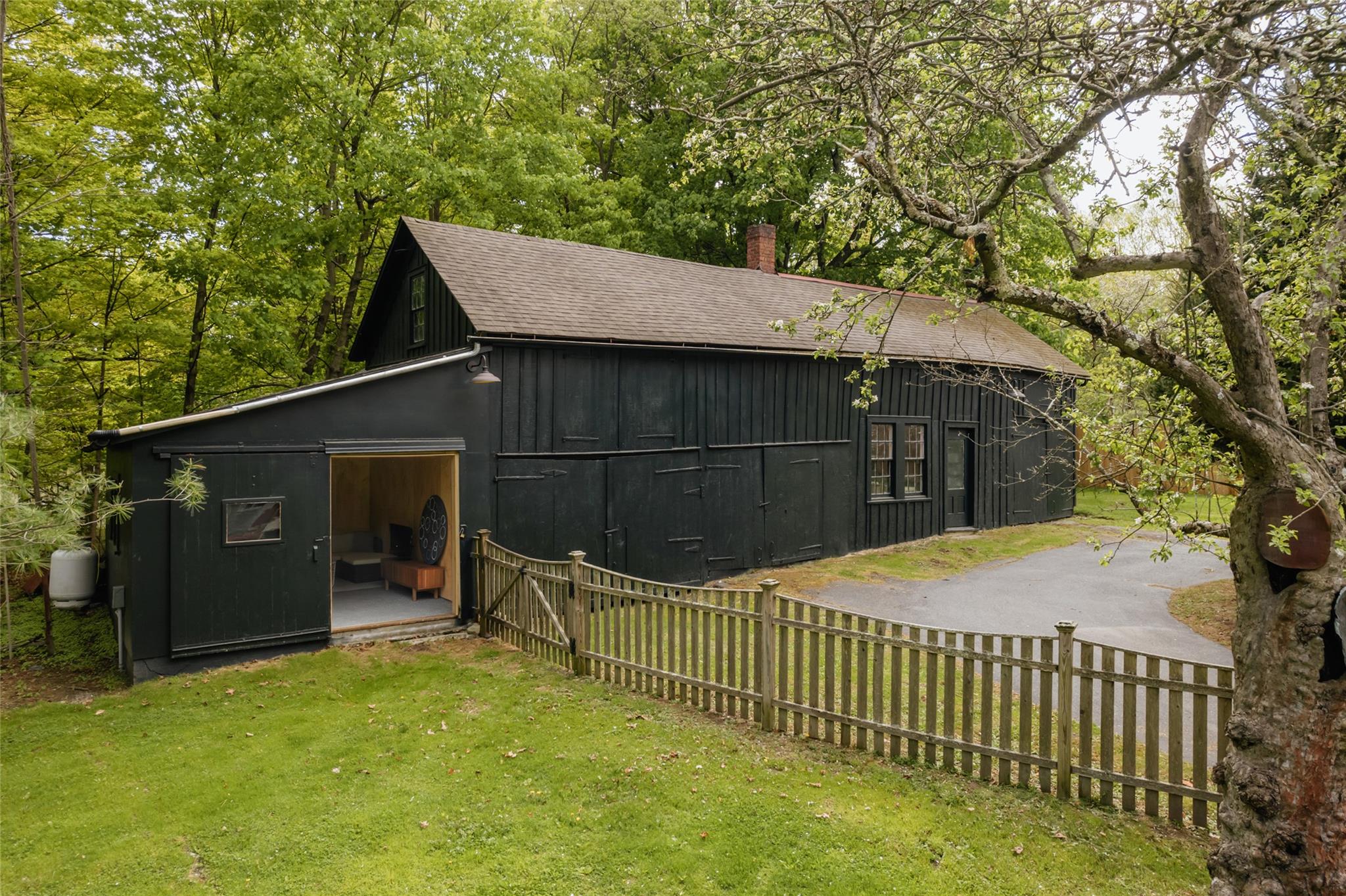 11 Cold Water St, Hillsdale, New York image 32