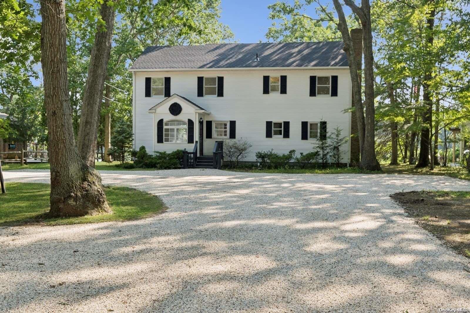 Property for Sale at Trumans Path, East Marion, Hamptons, NY - Bedrooms: 3 
Bathrooms: 2  - $1,099,000