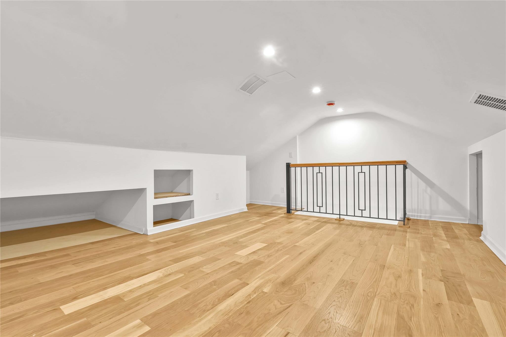 3951 45th Street #1, Sunnyside, New York image 16