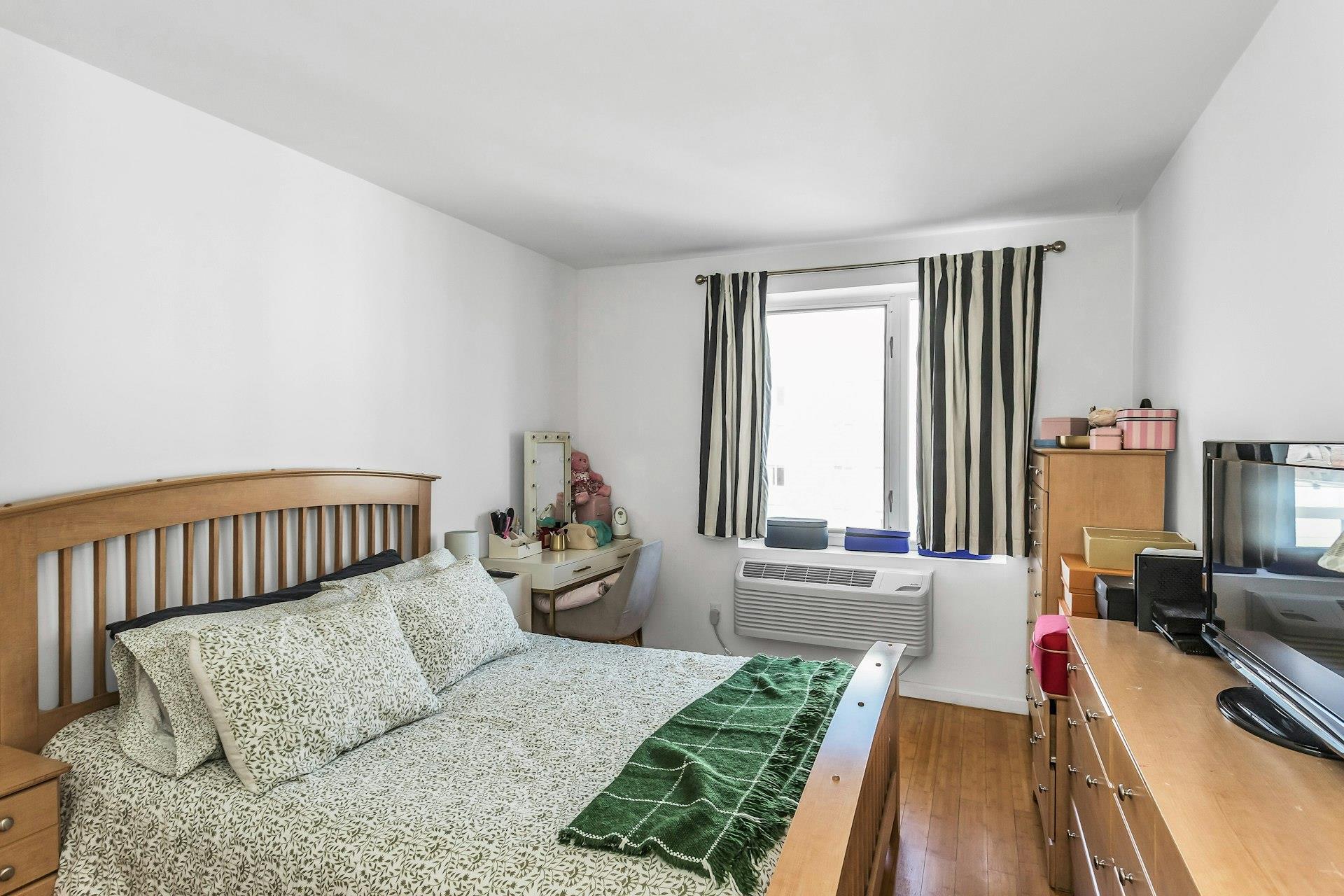 112-02 Northern Boulevard #6G, Corona, New York image 19