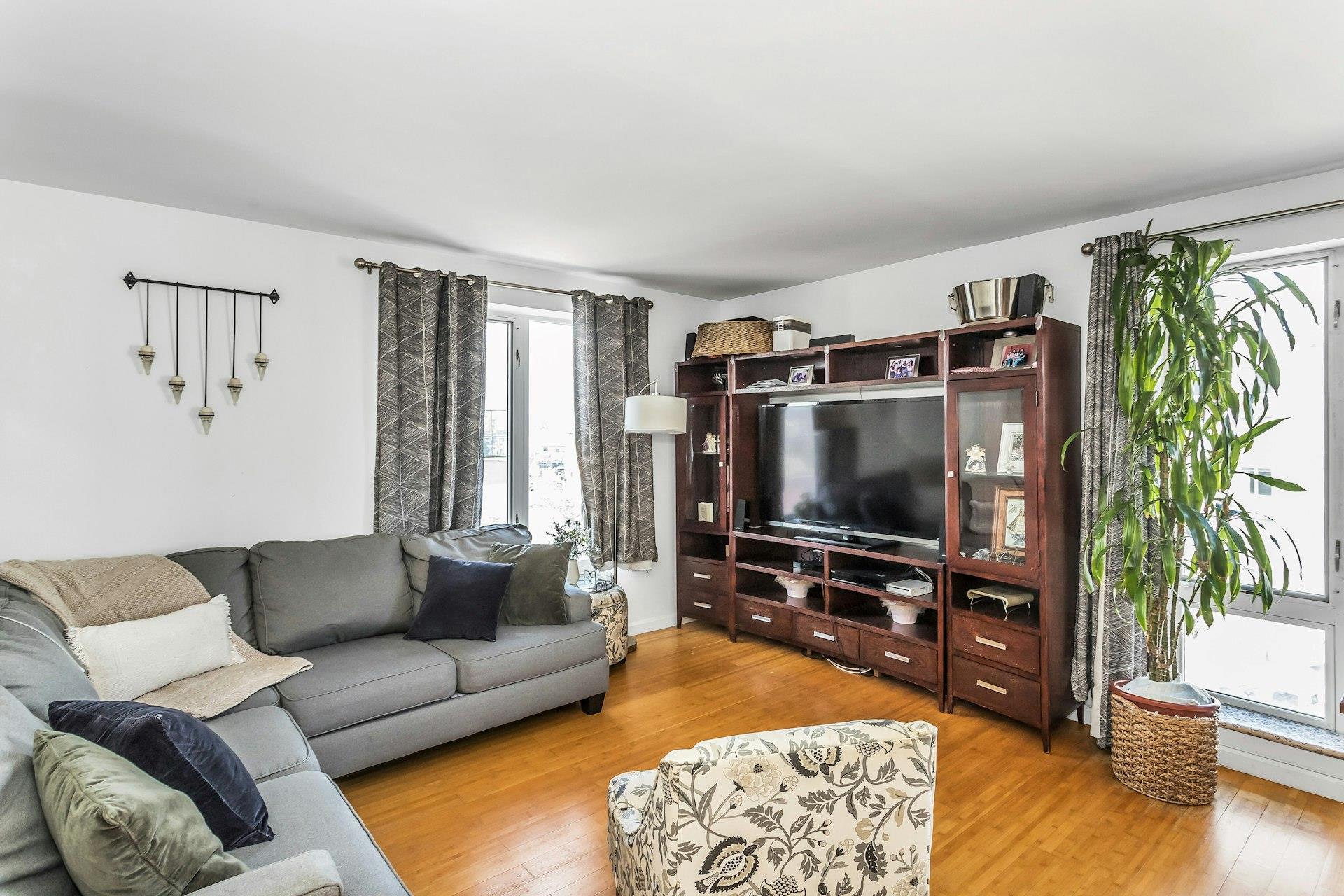 112-02 Northern Boulevard #6G, Corona, New York image 4