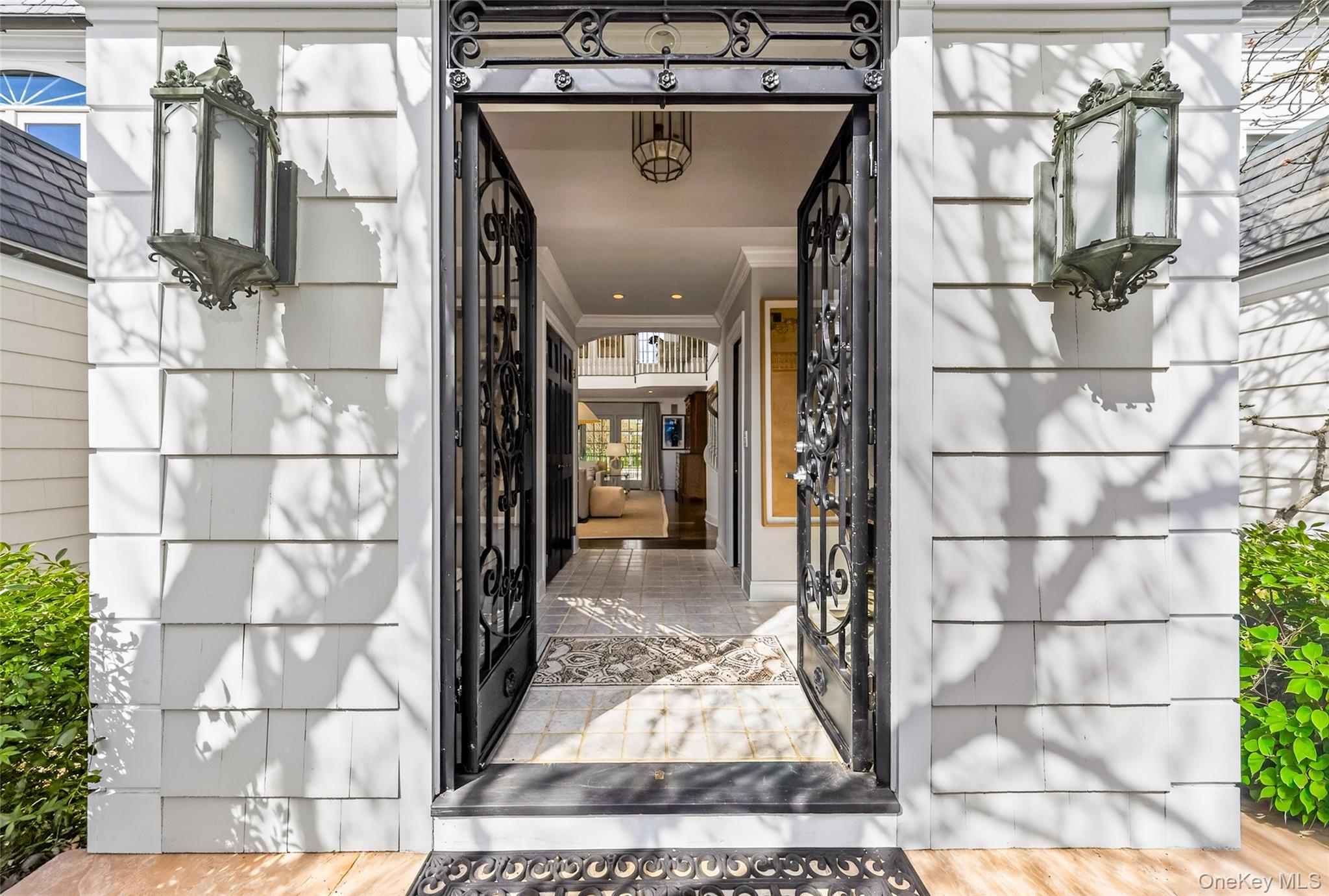 299 Narrow Lane