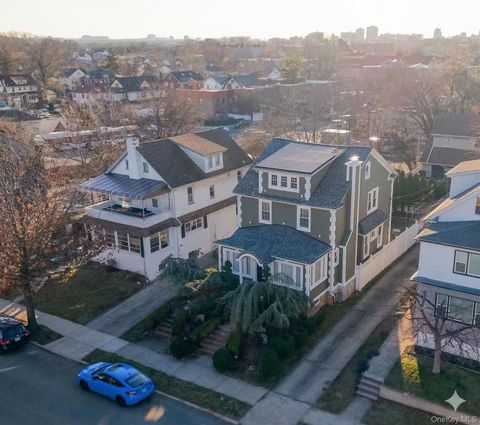 Homes For Sale - 4122 169th Street<br/> Queens County, Flushing, NY 11358