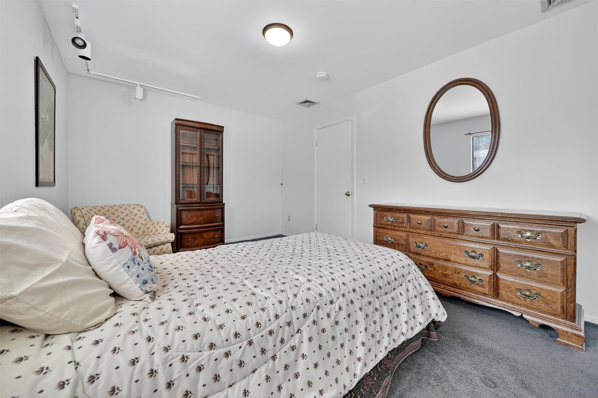 Cortlandt Manor, New York 10567, United States, 2 Bedrooms Bedrooms, ,2 BathroomsBathrooms,Residential,Active,168261