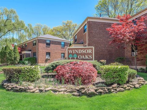 Homes For Sale - 220-10 75th Avenue #213 A2<br/> Oakland Gardens, NY 11364