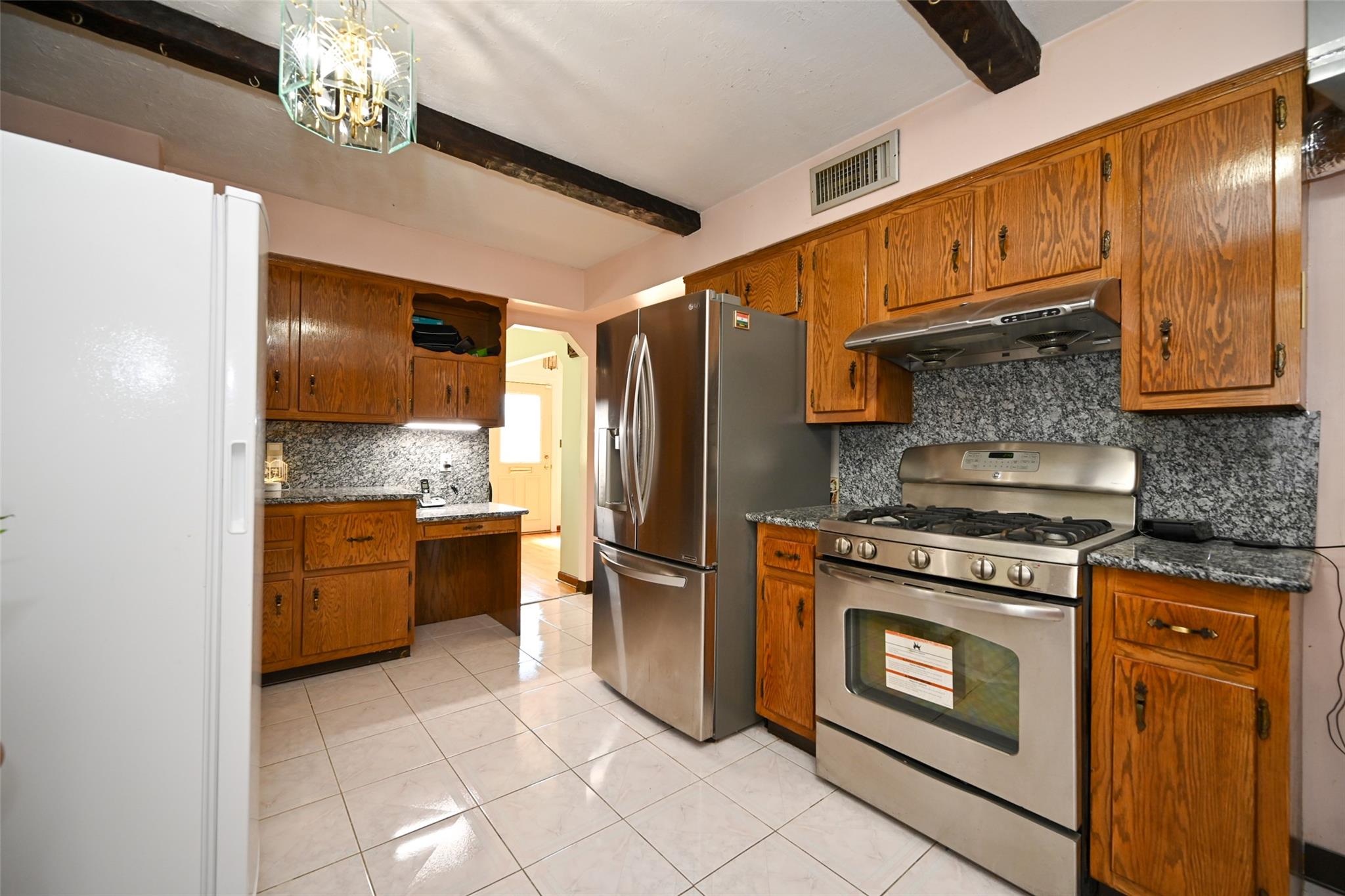 518 Terrace Boulevard, New Hyde Park, New York image 6