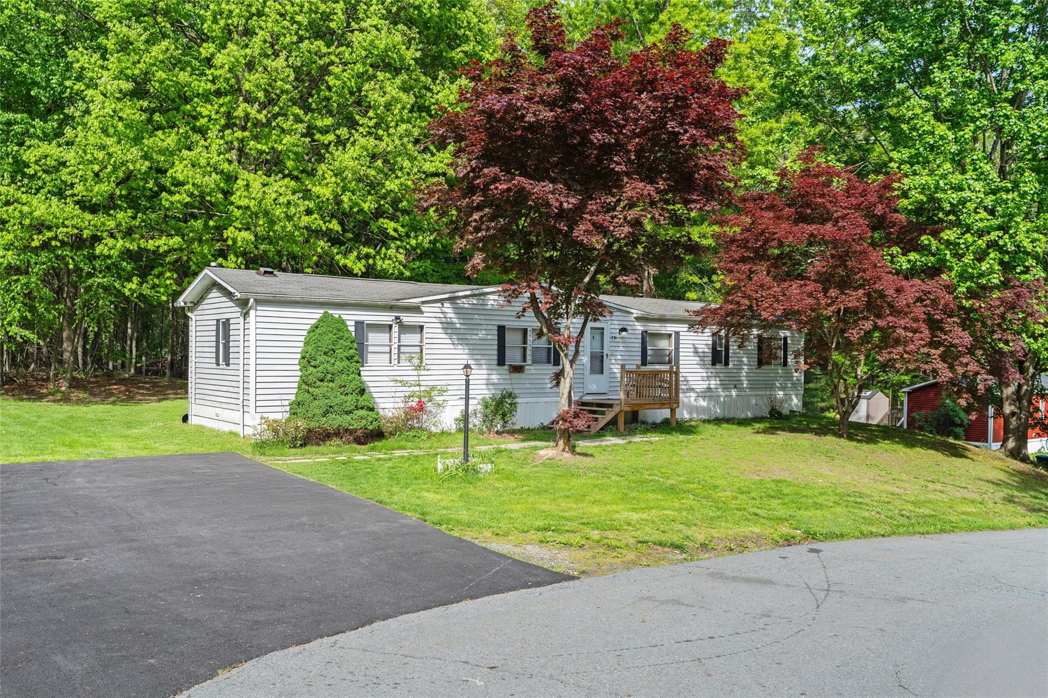 26 Redwood Street, Bloomingburg, New York image 1