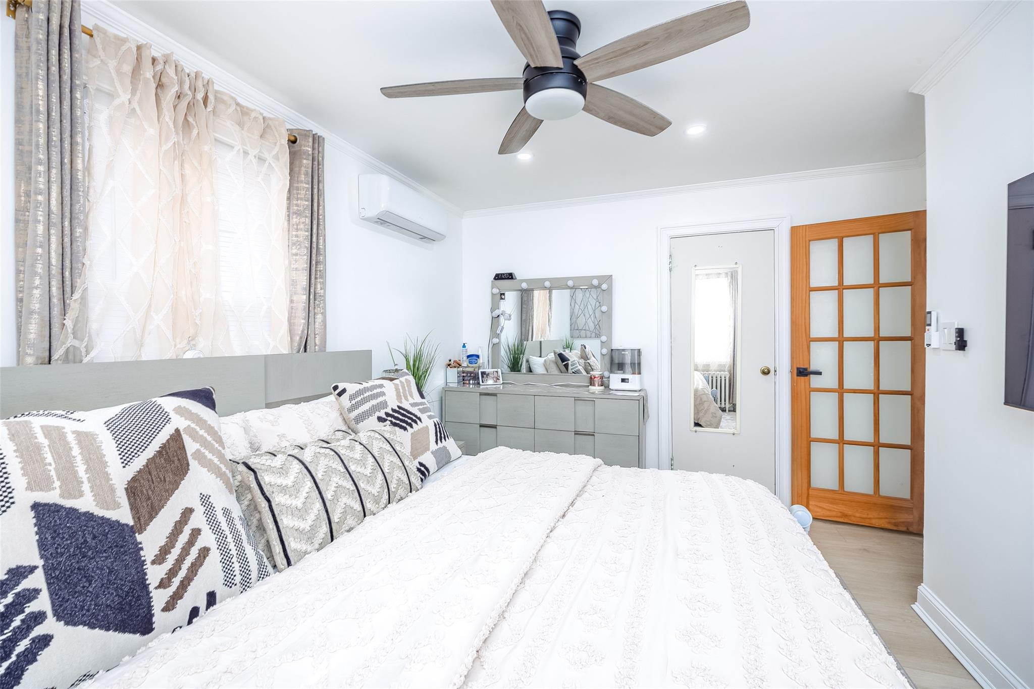 305 Bryant Avenue, Floral Park, New York image 27