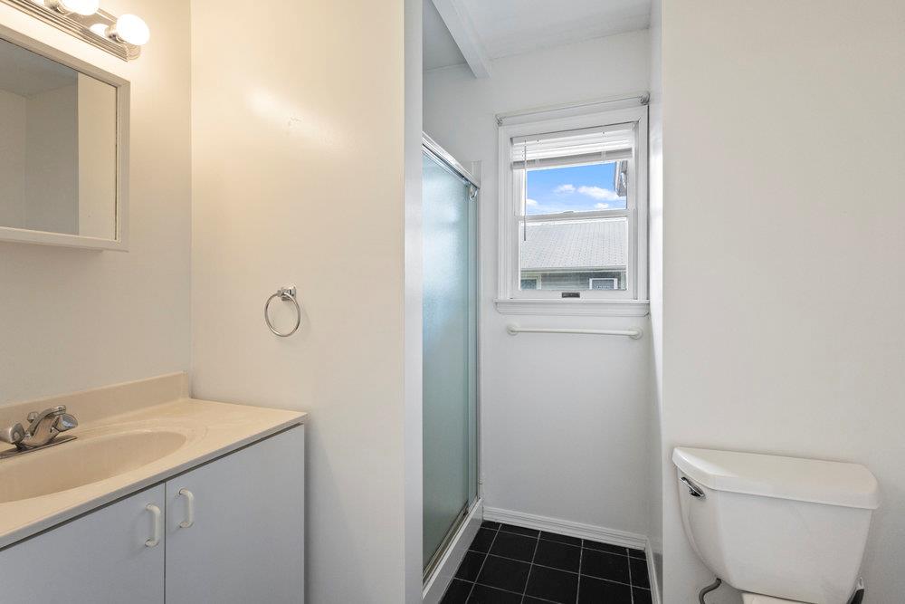 13 Irving Court, Hicksville, New York image 12