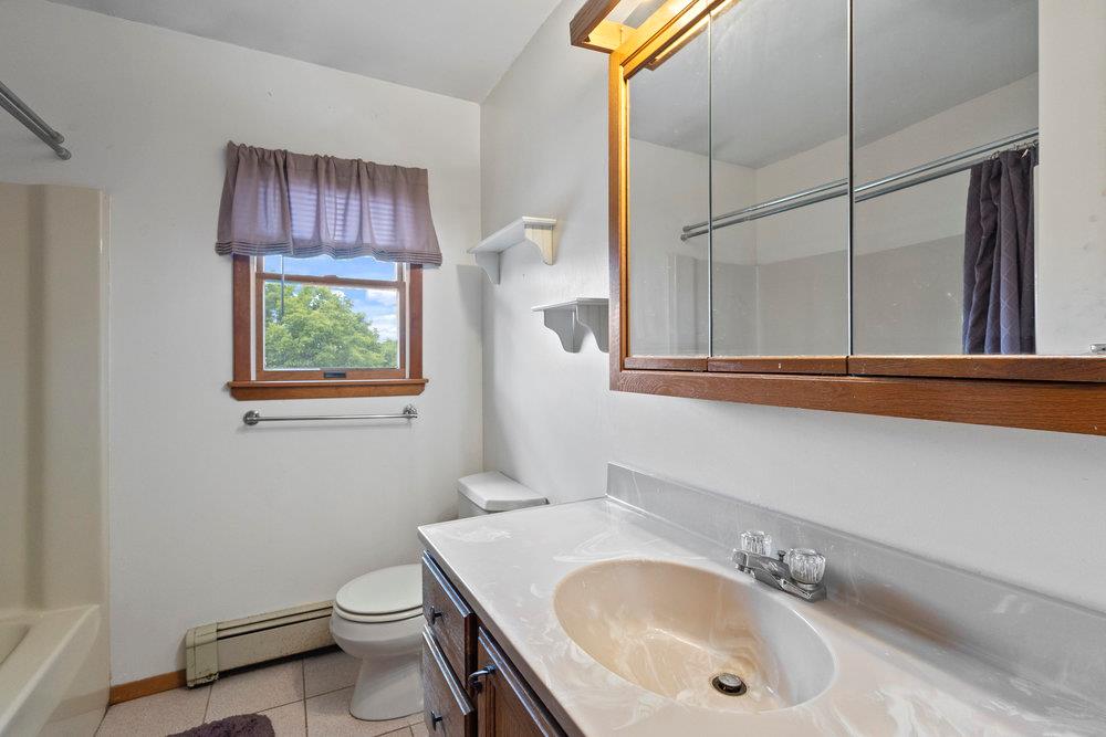 13 Irving Court, Hicksville, New York image 24