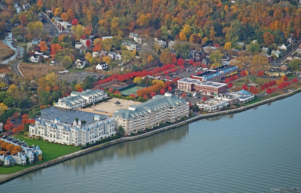Photo of 213 Harbor Cove CV, Piermont, NY 10968 (MLS # 1046509)